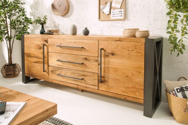 Moderní příborník z recyklovaného dubového dřeva - do obývacího pokoje nebo ložnice, industriální styl, rozměr 200 cm x 81 cm x 45 cm