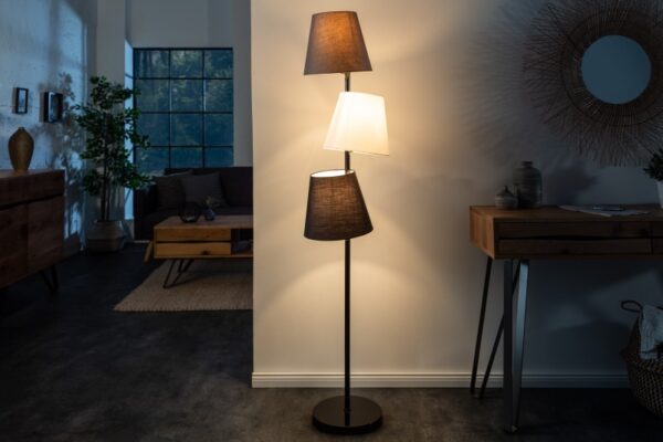Moderní lampa se třemi stínítky - rám a základna z kovu, stínítka ze lnu, rozměr 36 cm x 163 cm x 36 cm