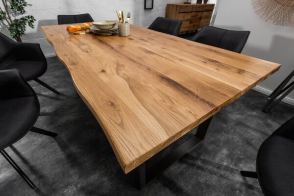 Nadčasový jídelní stůl - vyrobený ze dřeva divokého dubu, industriální styl, rozměr 160 cm x 76 cm x 90 cm