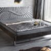 Luxusní černá postel s hadím vzorem Scorpion 180x200cm