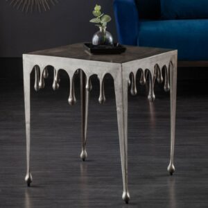 Luxusní stříbrný stolek - vyrobený ze slitiny kovu, originální design, rozměr 46 cm x 50 cm x 46 cm