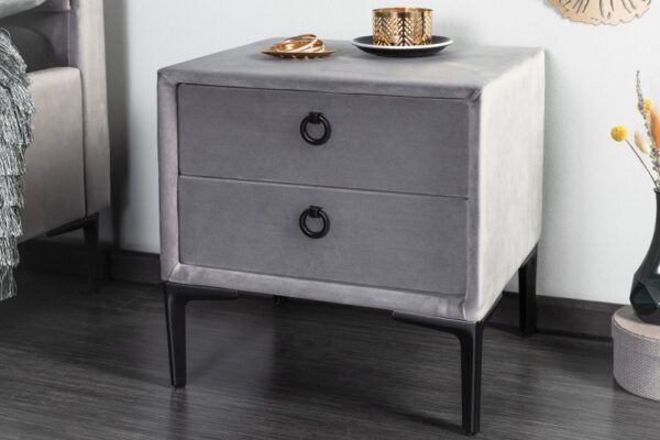 Luxusní noční stolek s 2 zásuvkami, šedý samet, černé nohy, rozměr 45 cm x 45 cm x 39 cm