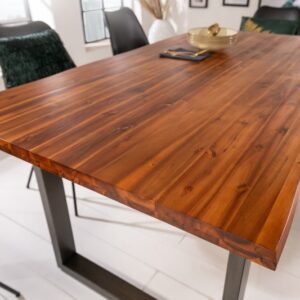 Moderní masivní rodinný stůl - vyrobený ze dřeva akácie, rám ze železa, rozměr 160cm x 76,5cm x 90cm